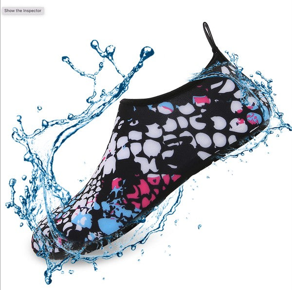 Aqua Shoes . Unisex Fashionable Unique Color Pattern Aqua Shoes