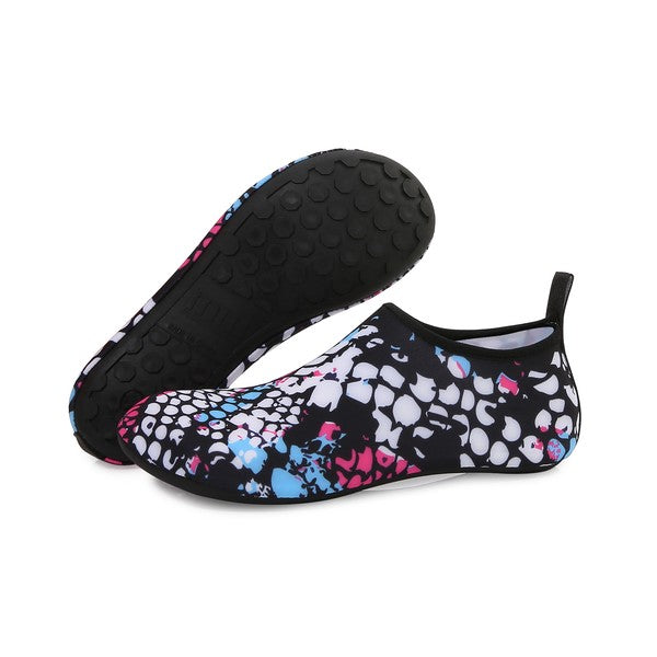 Aqua Shoes . Unisex Fashionable Unique Color Pattern Aqua Shoes