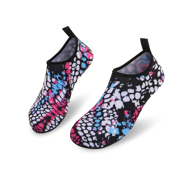 Aqua Shoes . Unisex Fashionable Unique Color Pattern Aqua Shoes