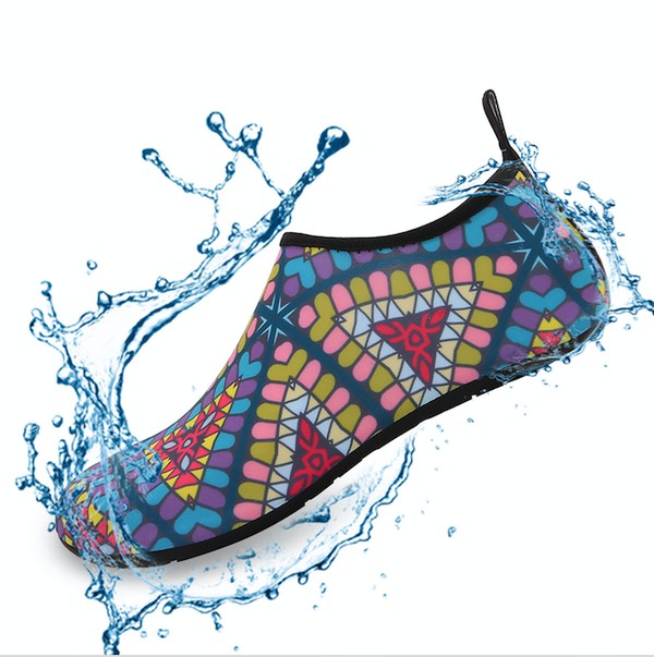 Aqua Shoes . Unisex Fashionable Bohemian Print Aqua Shoes