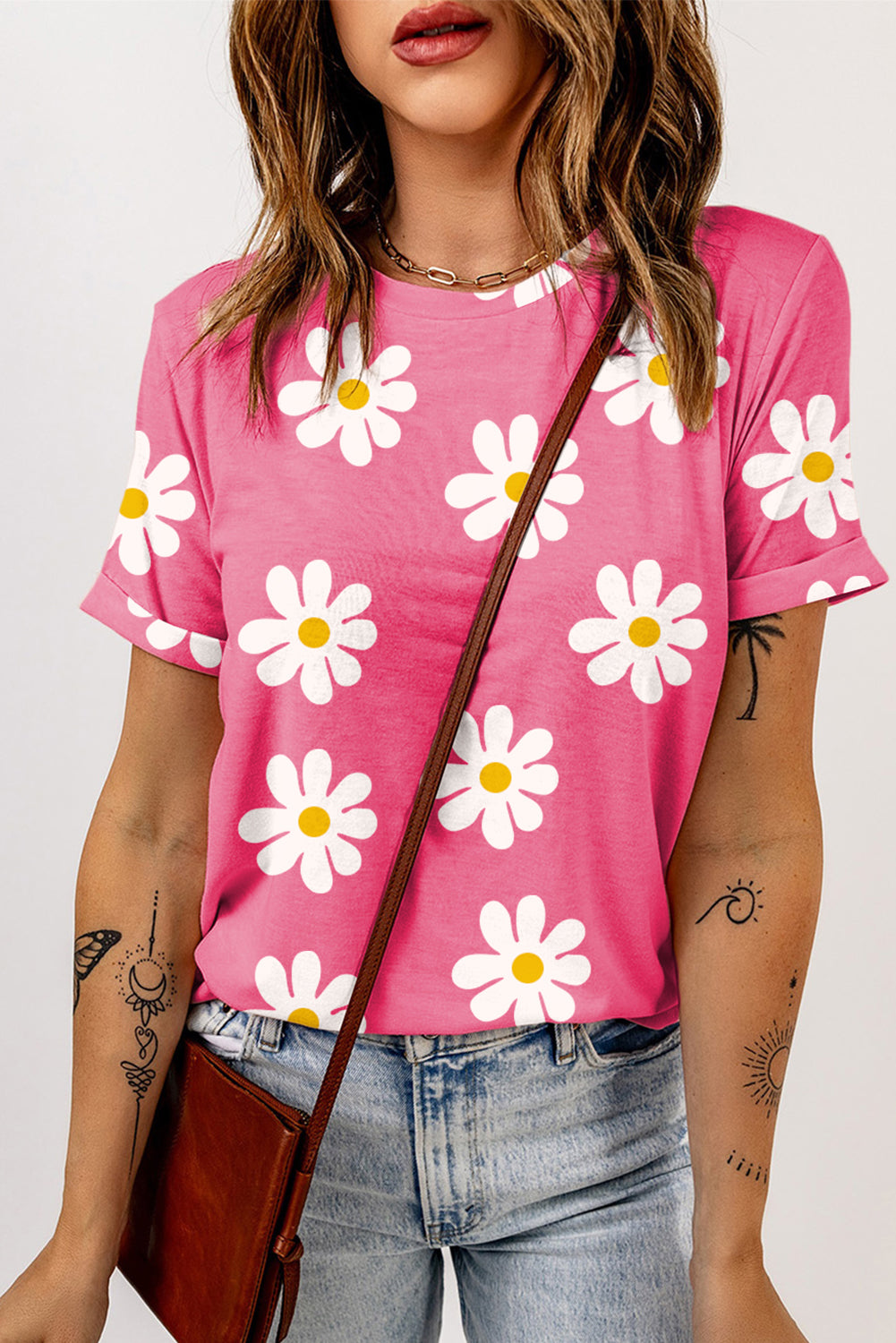 T Shirt  .  Pink Daisy Printed Crewneck T Shirt