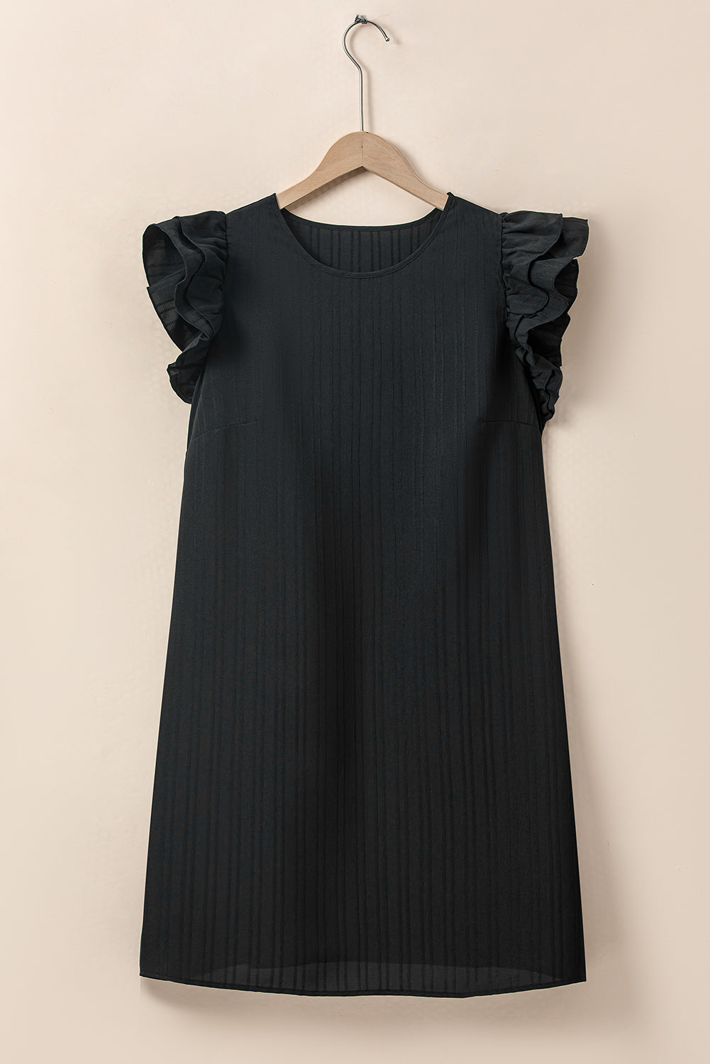 Dress  .  Black Ruffled Sleeve Rib Textured Plus Size Shift Dress